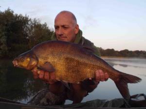 Garry-Barnes-9Lb-14oz-20.7.15Garry Barnes 9Lb 14oz caught from the short chuck on 14mm boilie 20.7.15