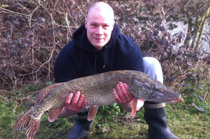 Lee Powell Viaduct Lake 15Lb Pike on Cell boilie-21.02.12