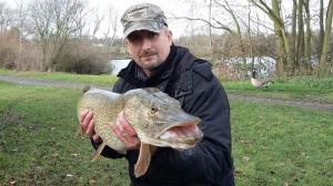 Paul Ouzman 17Lb 13oz  Westminster Lake Peg 47 on static deadbait 30.12.17