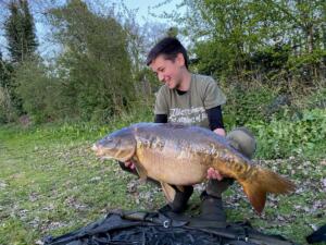 Riley Walsh 30Lb 14oz Viaduct Lake 23.4.21 First overnighter and 2 X PB's