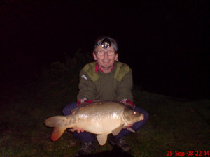 Andy King - 13 Lb Mirror - Viaduct Lake - 25.9.2008