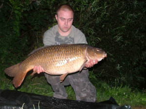 Ian Lewington - 25 Lb common from Westminster Lake - July 2009