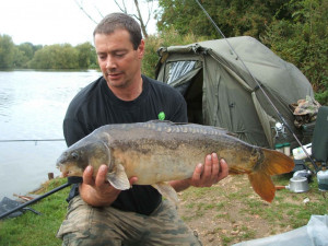 Rob Bond 14Lb 7oz Westminster Lake on R + R - 4.9.11