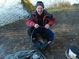 Charlie Rayner with his Runner up 60lb 0oz catch of Bream 7.3.10.