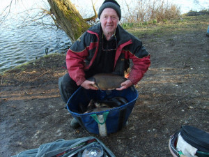 Charlie Rayner with his Runner up 60lb 0oz catch of Bream 7.3.10.
