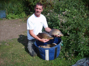Chris Bruce with part of his winning 53 Lb catch 25.7.10