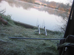 Horton Kirby Vidauct Lake mid March 2009 7.00 am 