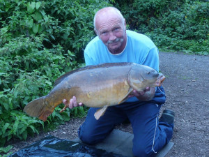 Frank Dawson with one of 6 20's taken from Sutton small lake from a catch of 13 fish in a week 17th-24th Sept