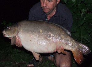 Ian Smith 31Lb 4oz Weed beds Small Lake on Longfield trial bait 17.6.12