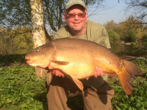 Kirk Youens 26lb 1oz PB swim 52 Car Park lake - 7.4.17