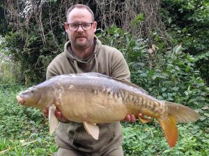 Lee Crane 25.5lb, Big Lake, A 24-hour session on Sutton Big lake, 13 fish in total. All caught on Sticky Krill wafters 28-29th-September 2023
