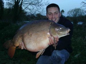 Mark Nottle 30Lb 14oz side snags Sutton Big Lake 15.4.12