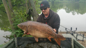 Tony Walker 29Lb 14oz Sutton small lake at 7.45 am on TNM wafter 27.5.16