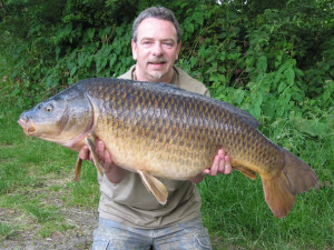 Spent 60 hours from 6pm 24-6-10 until 6am 27-6-10 on Sutton at Hone Big Lake with a 3 fish catch topped by "The Big Common", as reliably imformed by a very knowledgable baliff, at a weight of 34lb 14oz.
