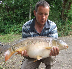 Ian Smith - 17Lb 8oz Sutton Big Lake Longfield bait company red nut pop up - 5.6.11