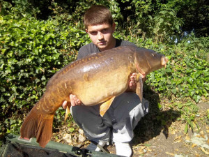 Jack Fordham - 27Lb 5oz Big Lake the Mirror is more commonly know as Fang 27.5.11